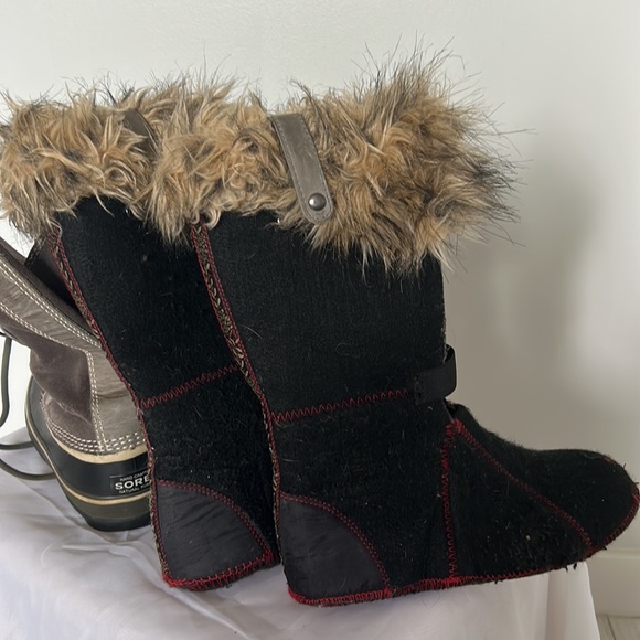 SOREL JOAN OF ARC winter boots. GUC size 7 - Picture 7 of 11